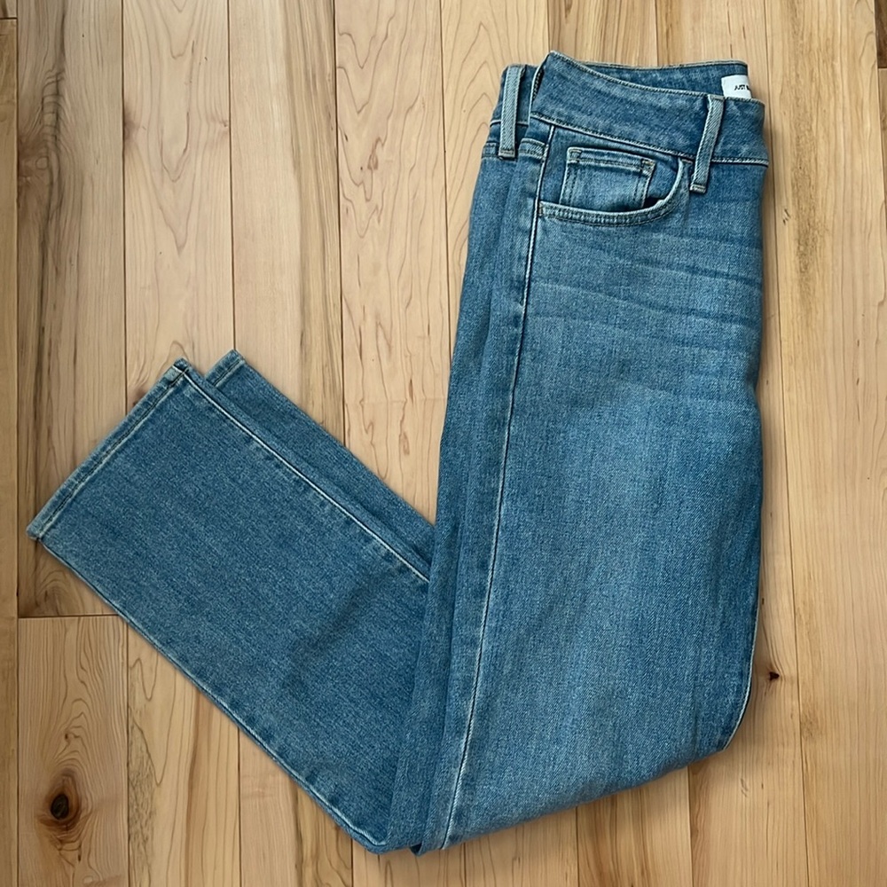 Just Black Denim | High rise, straight leg, light blue denim wash